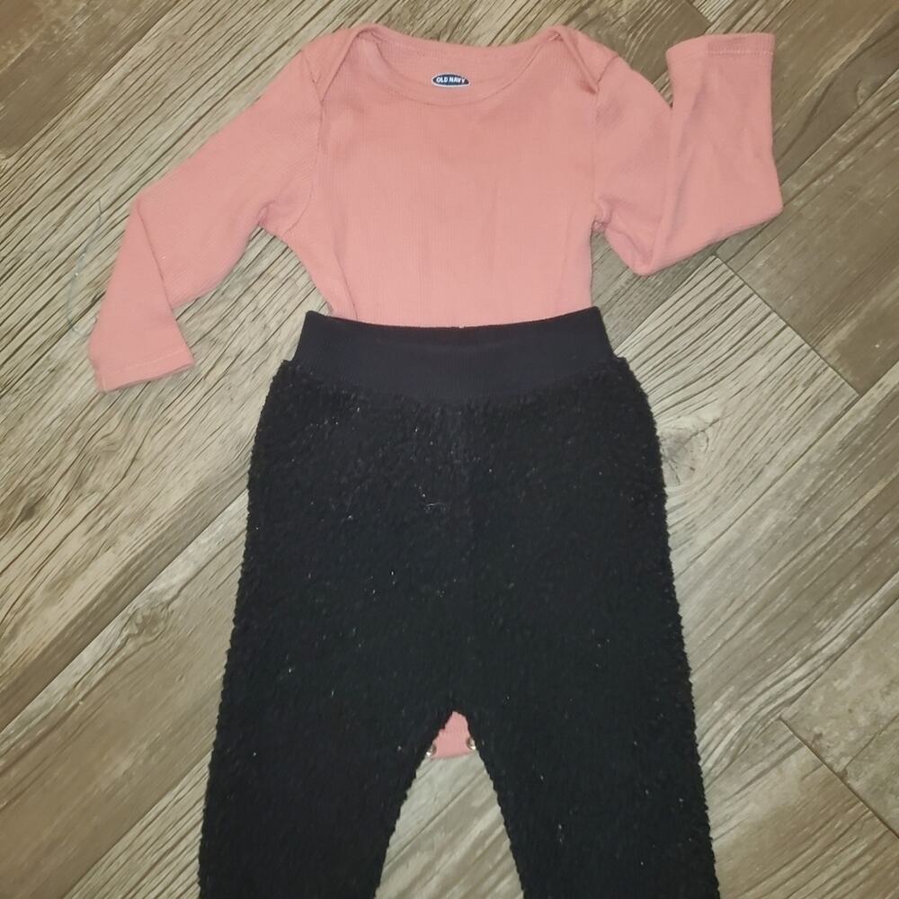 Baby Girl Clothes Lot, Onesie galore! Sets